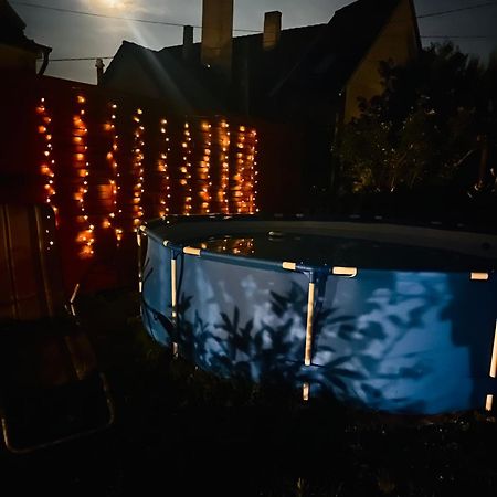 Szandra Vendeghaz Osku Buitenkant foto